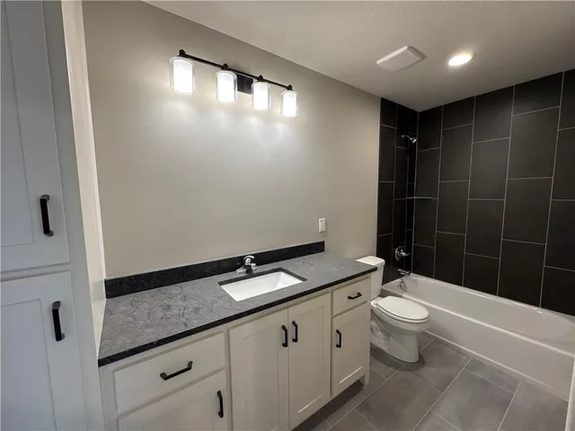 $799,900 | 18130 Northwest 127th Street, Platte City, MO 64079