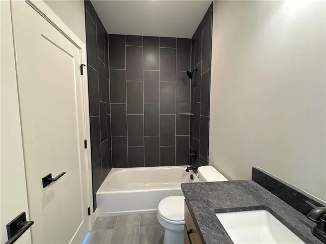 $799,900 | 18130 Northwest 127th Street, Platte City, MO 64079