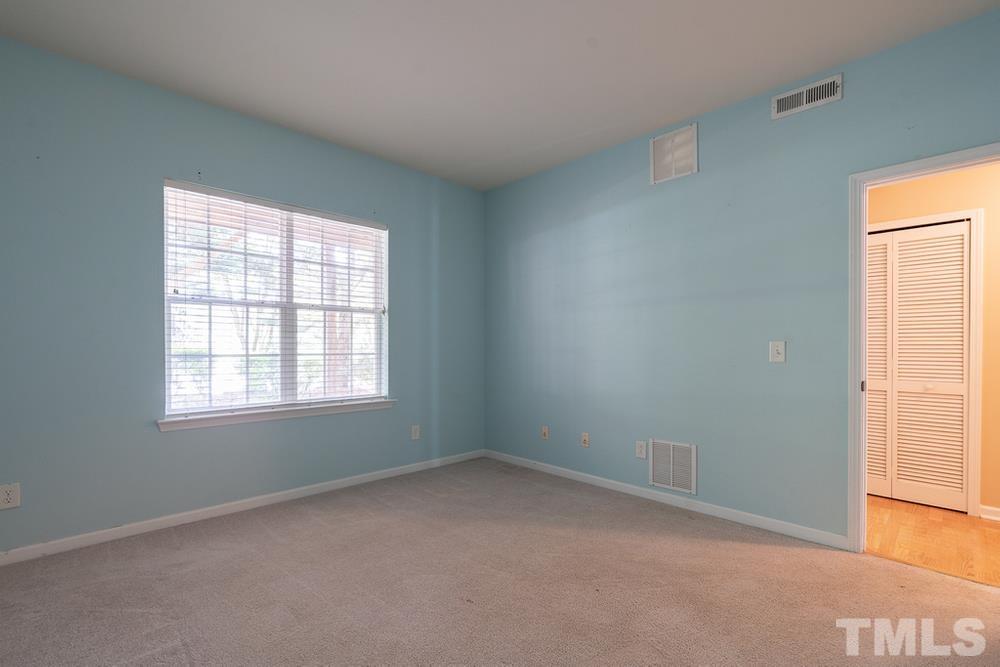 7216 Galon Glen Road Raleigh, NC 27613 - Photo 6 of 30