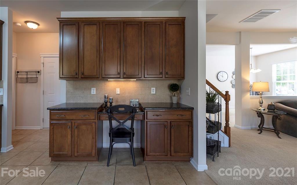 16128 Raptor Court Charlotte, NC 28278 - Photo 17 of 47 Gallery Image 17
