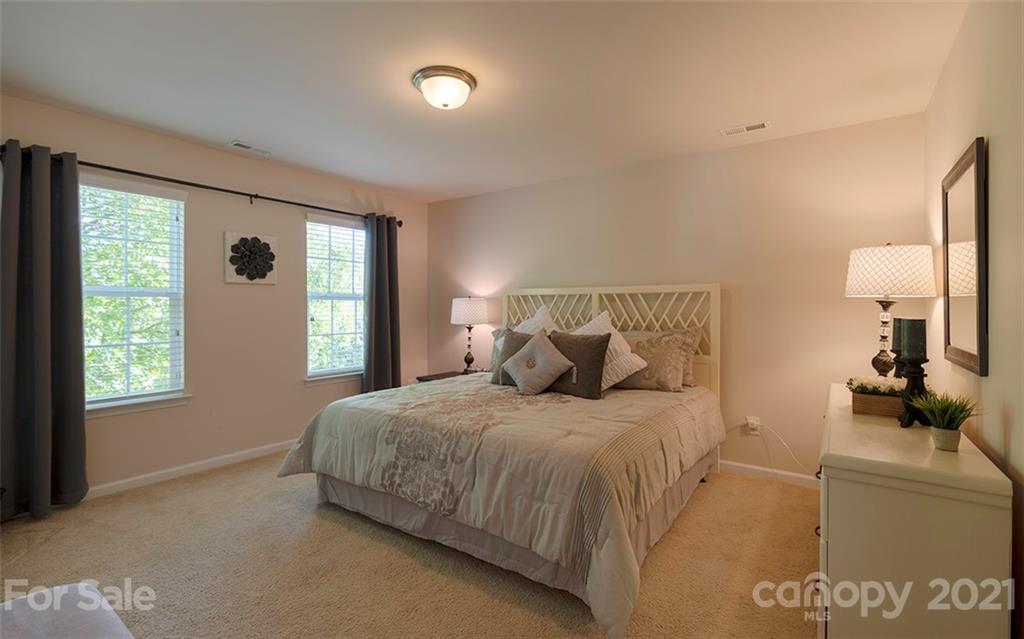 16128 Raptor Court Charlotte, NC 28278 - Photo 33 of 47 Gallery Image 33