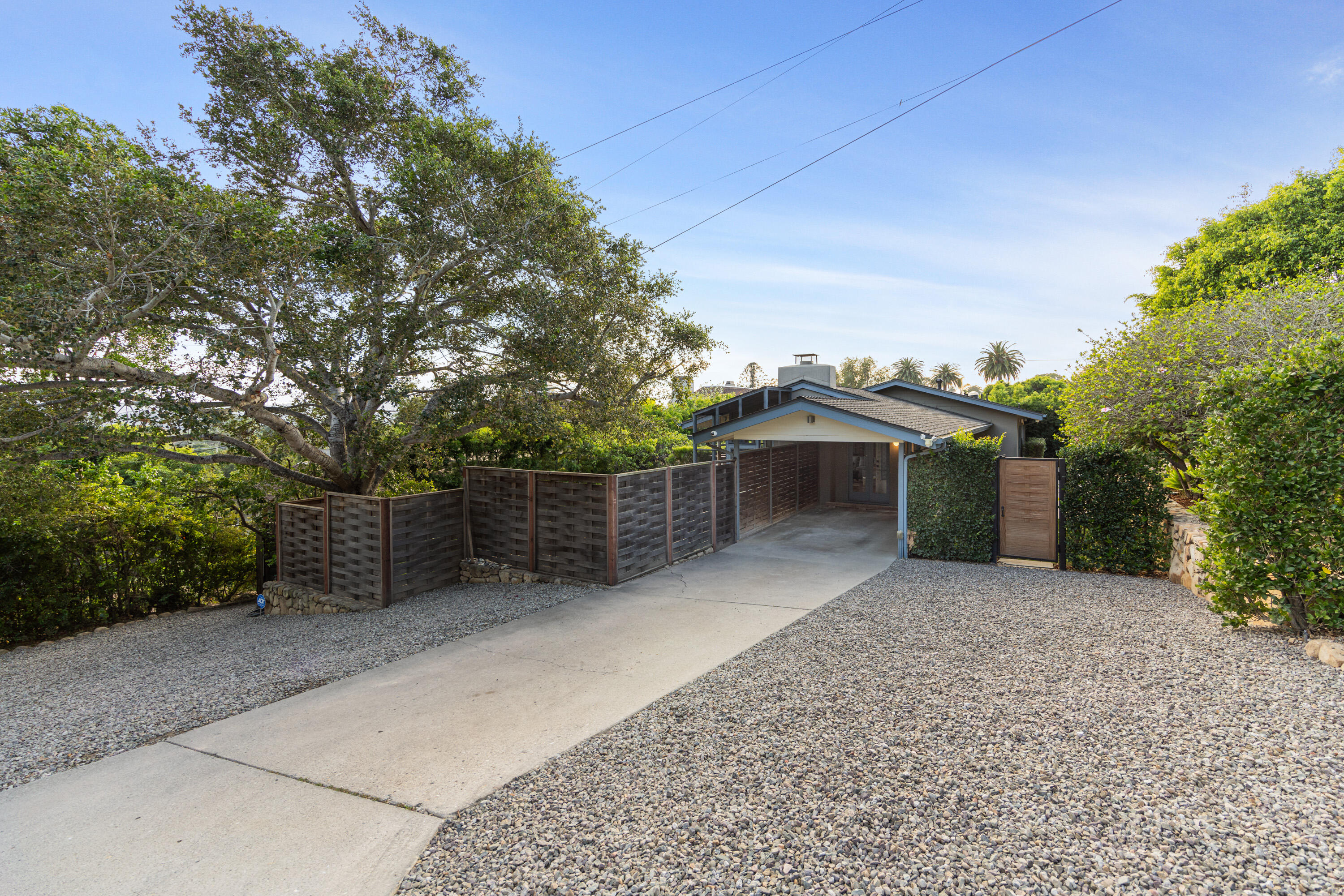 1811 Prospect Avenue Santa Barbara, CA 93103 - Photo 6 of 74 1811 Prospect Web-54