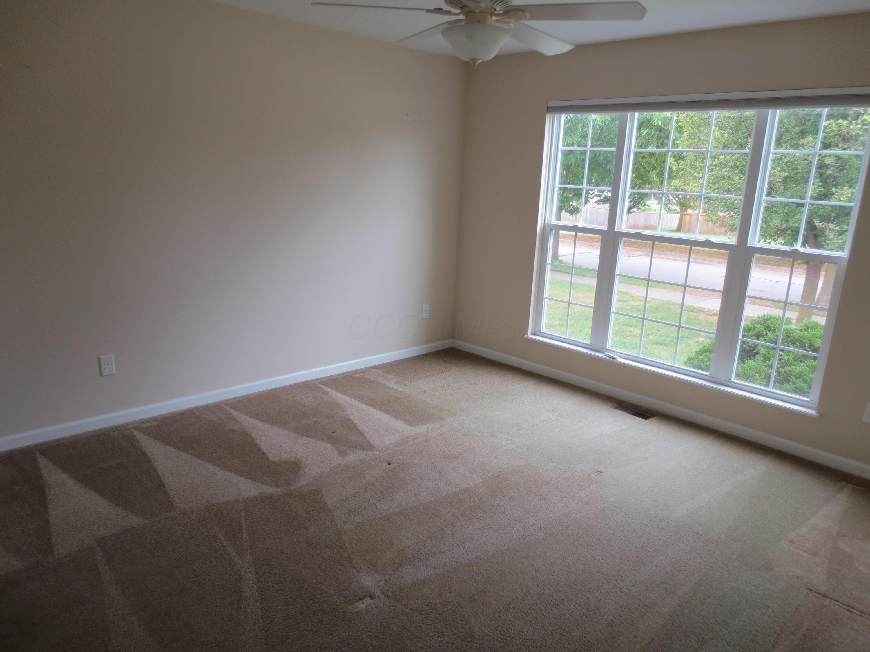 101 Merriston Circle Delaware, OH 43015 - Photo 13 of 34 First floor owners suite with cathedral ceiling
