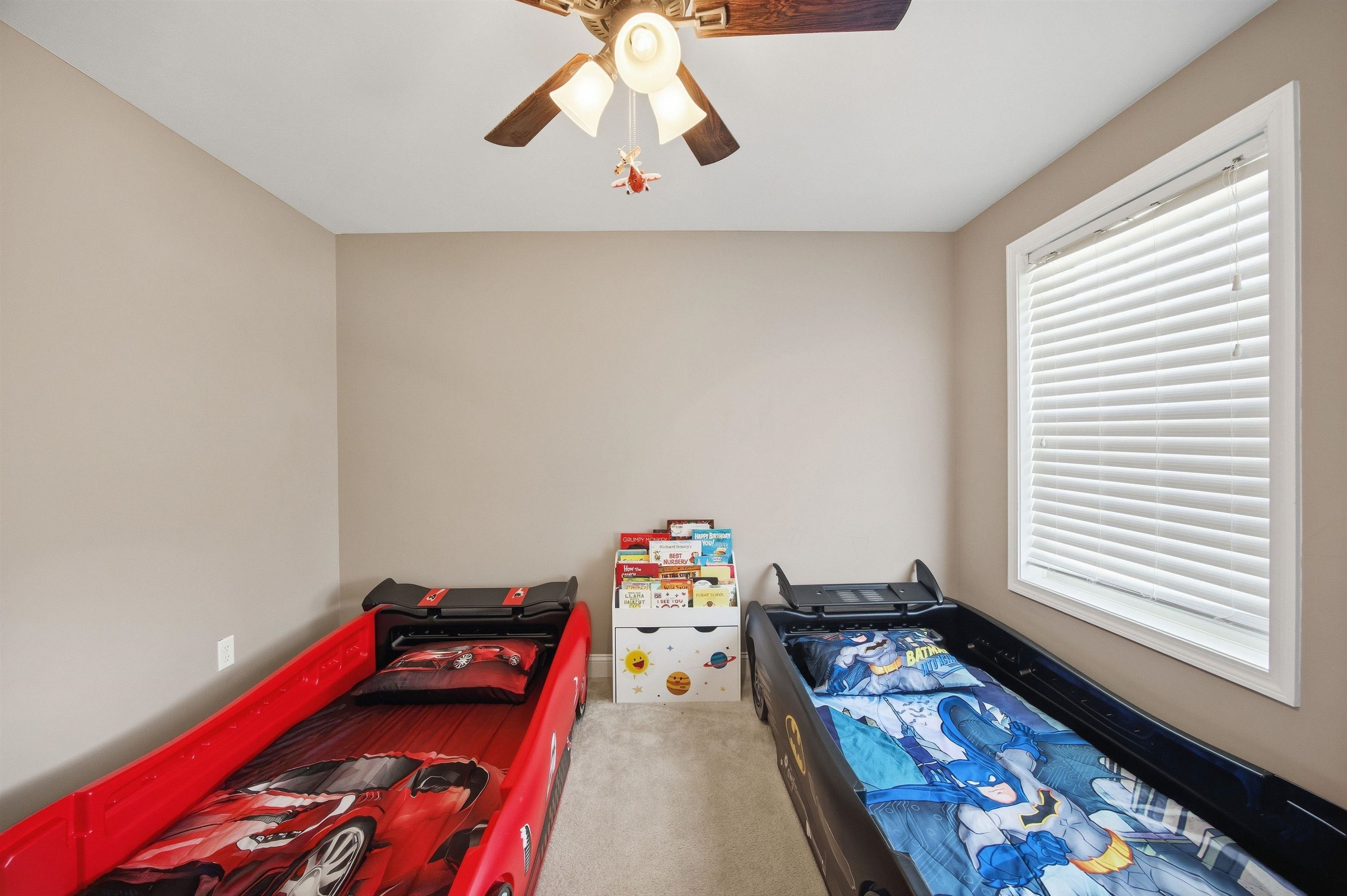 317 University Circle Hooksett, NH 03106 - Photo 23 of 44