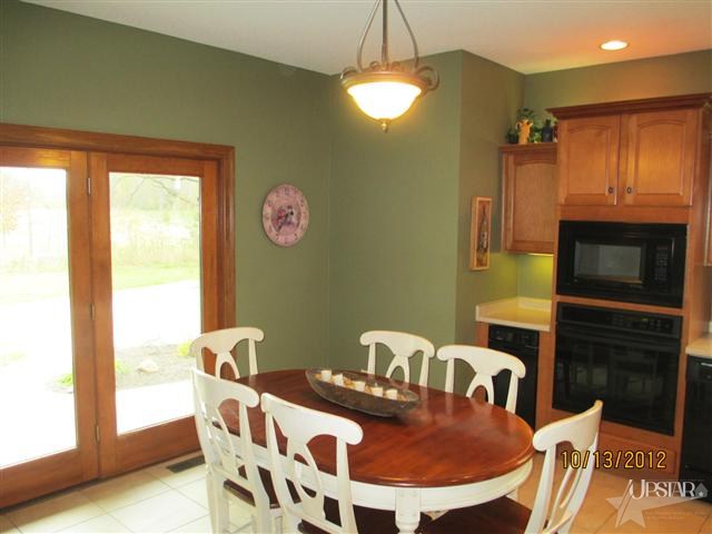14615 Hamilton Road Roanoke, IN 46783 - Photo 6 of 30