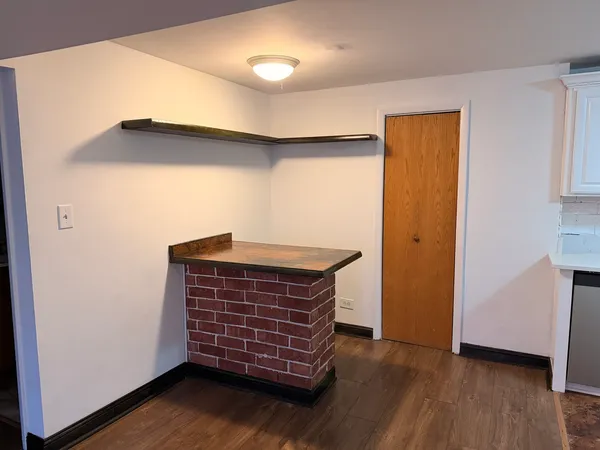 $1,650 | 5850 West 87th Street, Unit 2A, Burbank, IL 60459
