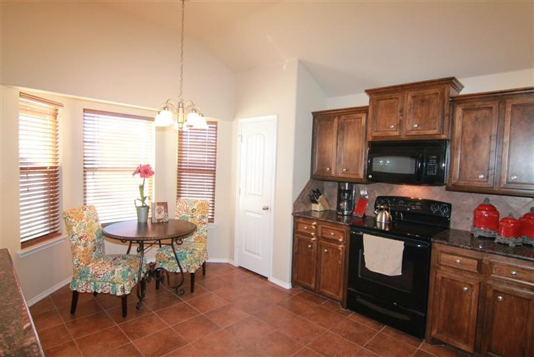 2128 101st Street Lubbock, TX 79423 - Photo 5 of 9 Photo 5