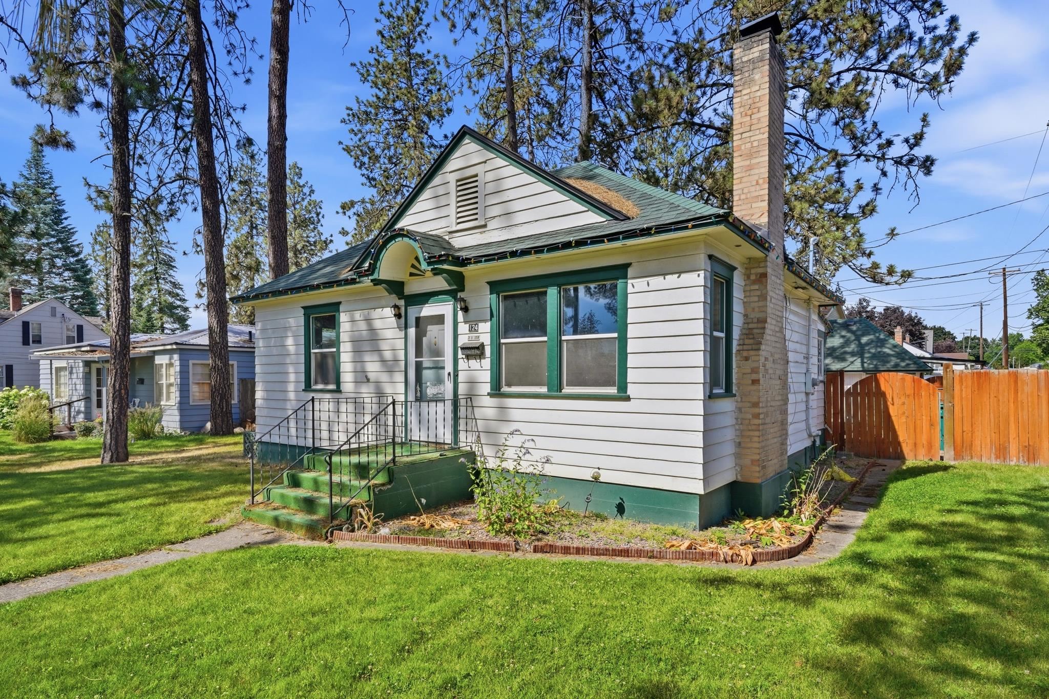 124 North 4th Street Cheney, WA 99004 - Photo 2 of 30