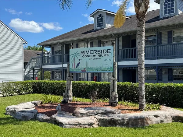 $109,900 | 313 Dirksen Drive, Unit F7, DeBary, FL 32713