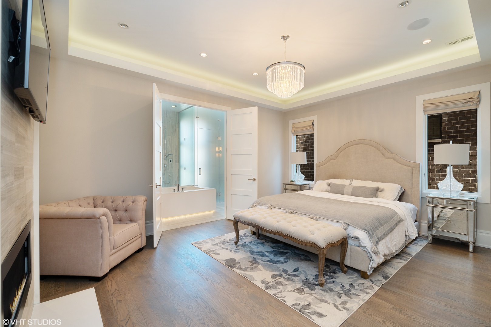 1428 West Wolfram Street Chicago, IL 60657 - Photo 19 of 47 a spacious bedroom with a bed and a couch