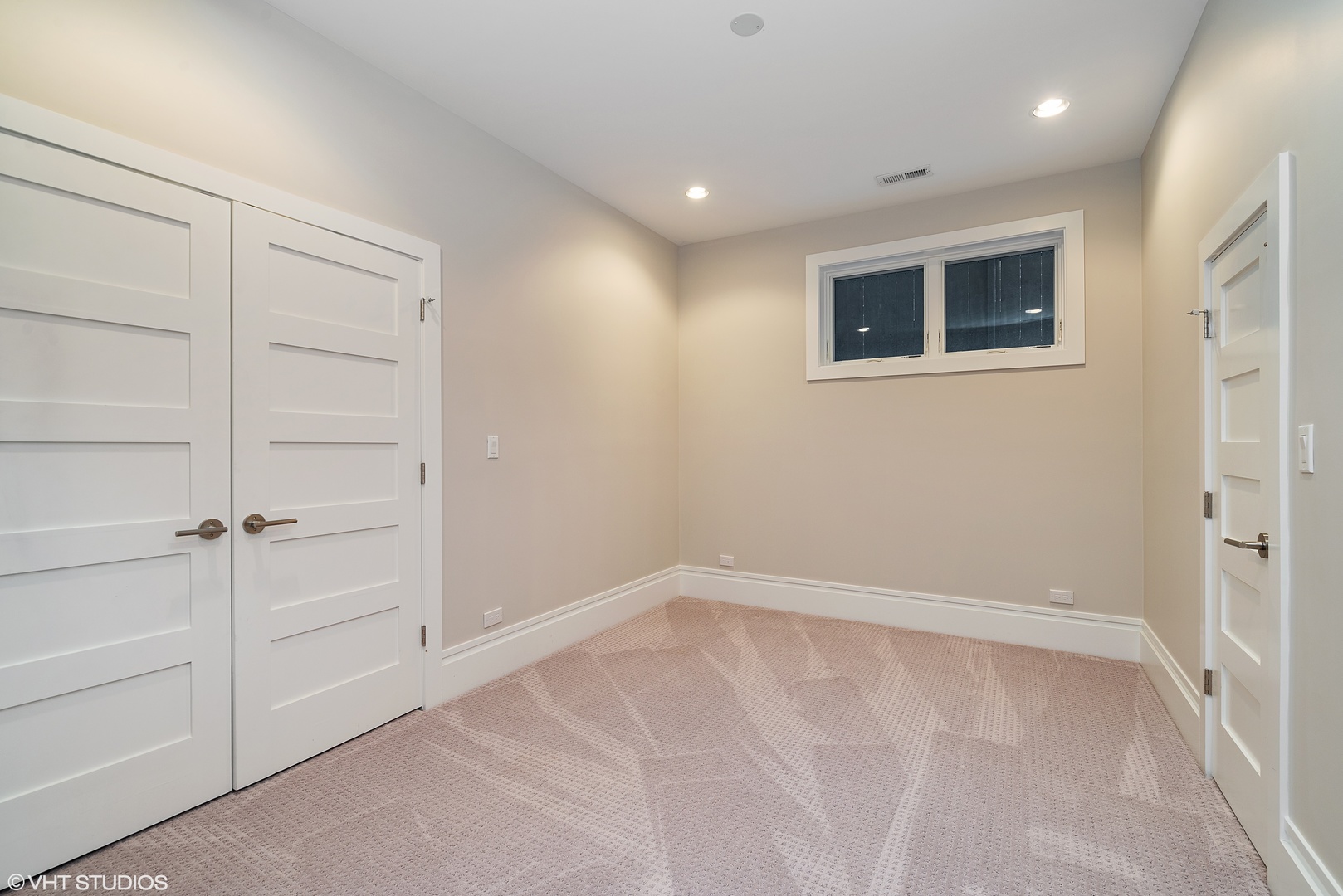 1428 West Wolfram Street Chicago, IL 60657 - Photo 32 of 47 a view of an empty room