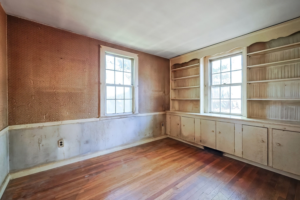 8 Spring Street Norfolk, MA 02056 - Photo 23 of 39 Gallery Image 23