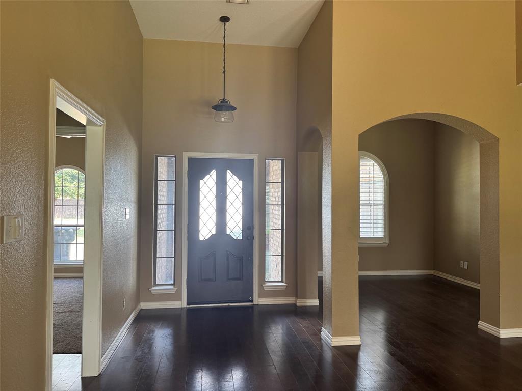 1403 Hickory Drive Pilot Point, TX 76258 - Photo 2 of 16