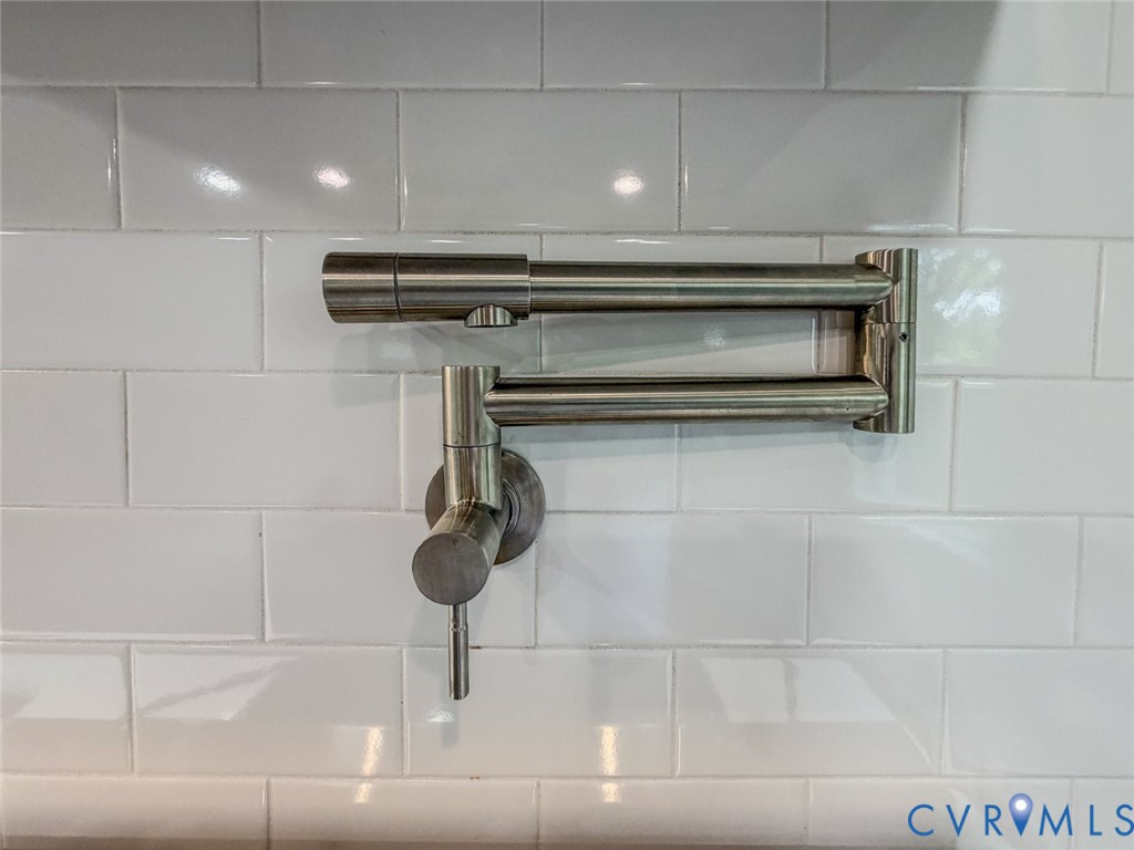 3409 Meadowbridge Road Richmond, VA 23222 - Photo 7 of 32 a close view of sink