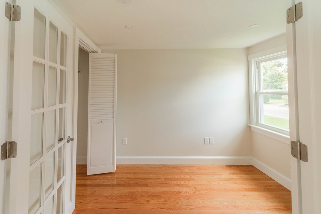 278 Kingsley Road Hull, MA 02045 - Photo 5 of 36 Gallery Image 5