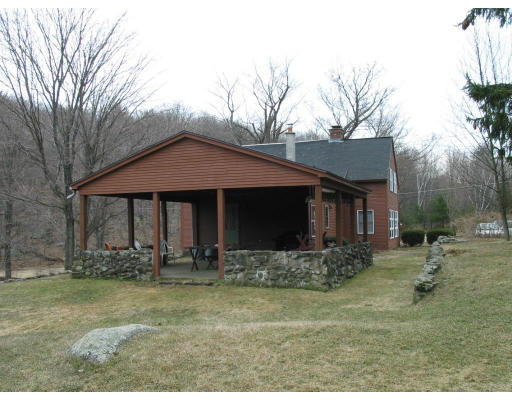 6 John Haley Road Brimfield, MA 01010 - Photo 2 of 7