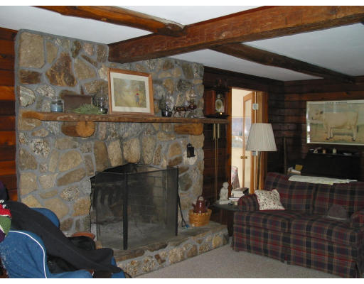 6 John Haley Road Brimfield, MA 01010 - Photo 4 of 7