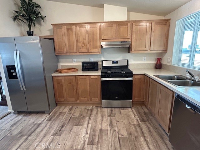 1340 Bille Road, Unit 13 Paradise, CA 95969 - Photo 14 of 31 a kitchen with a sink stove and refrigerator