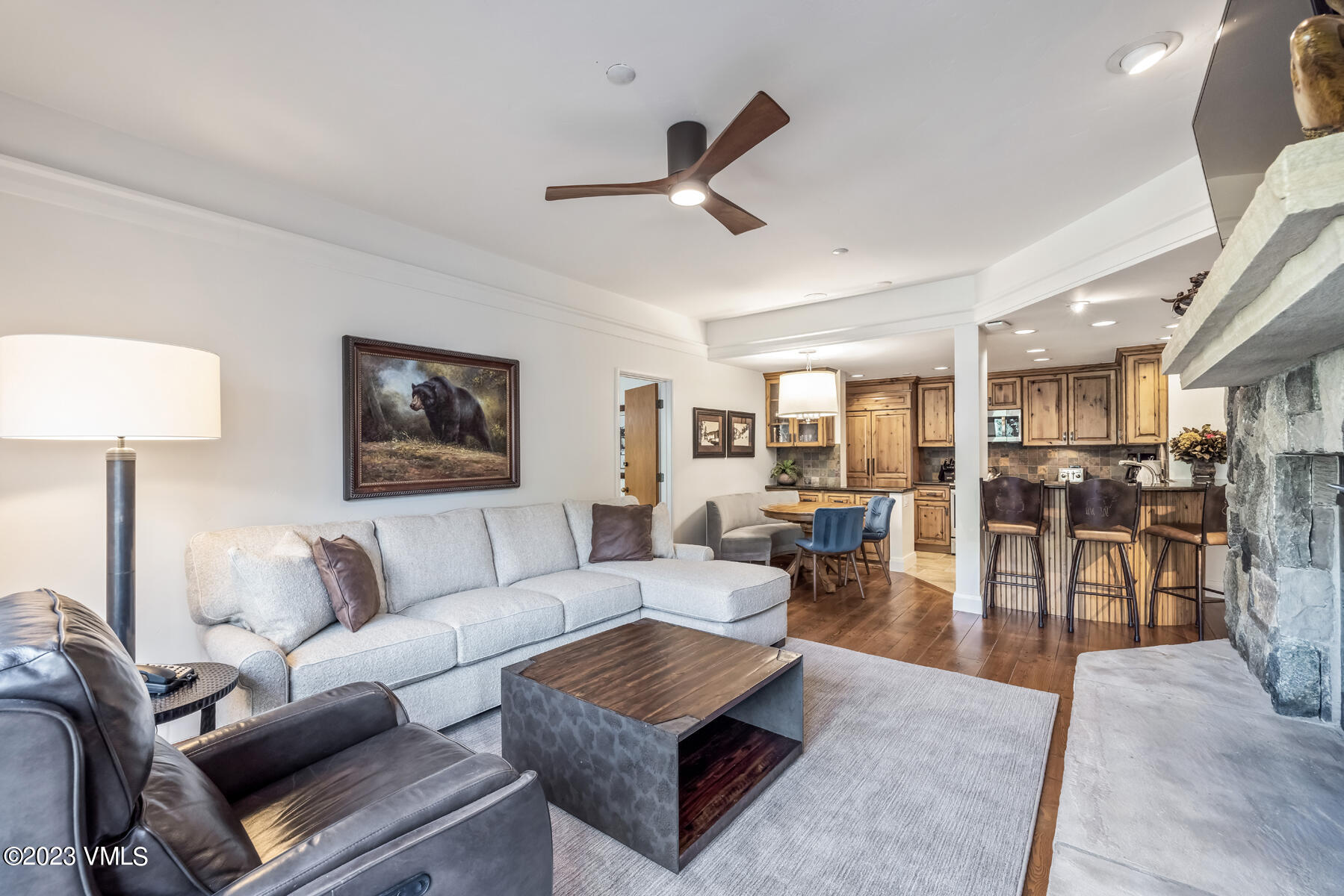 120 Offerson Road, Unit D260 Beaver Creek, CO 81620 - Photo 5 of 41 a living room with furniture and wooden floor