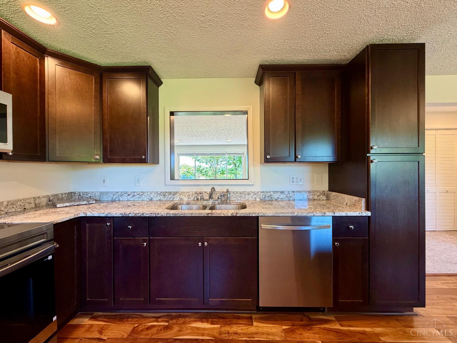 7350 Barret Road West Chester, OH 45069 - Photo 17 of 54