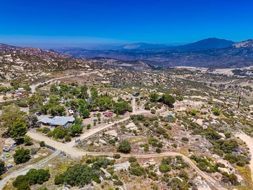 21038 Fog Ridge Alpine, CA 91901 - Photo 9 of 21