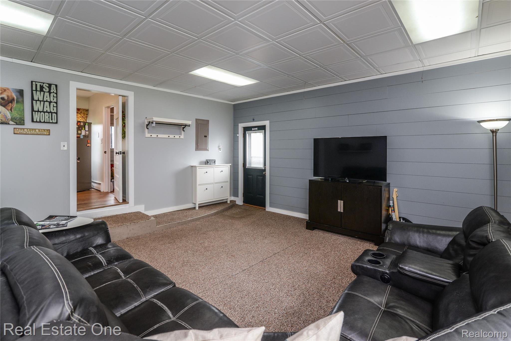 1095 North Garner Road Milford, MI 48380 - Photo 23 of 45 DSC_0055.jpg
