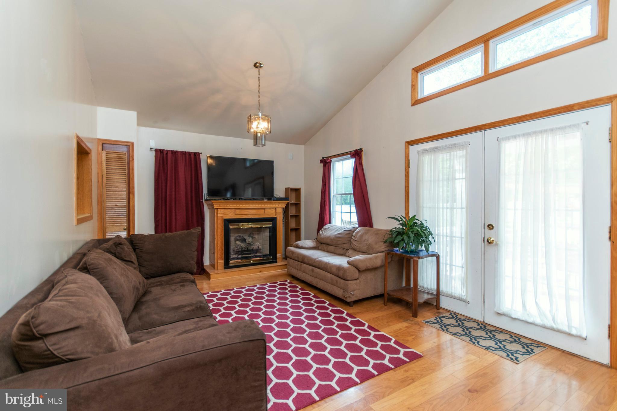 114 Sunset Road Burlington, NJ 08016 - Photo 17 of 40 Gallery Image 17