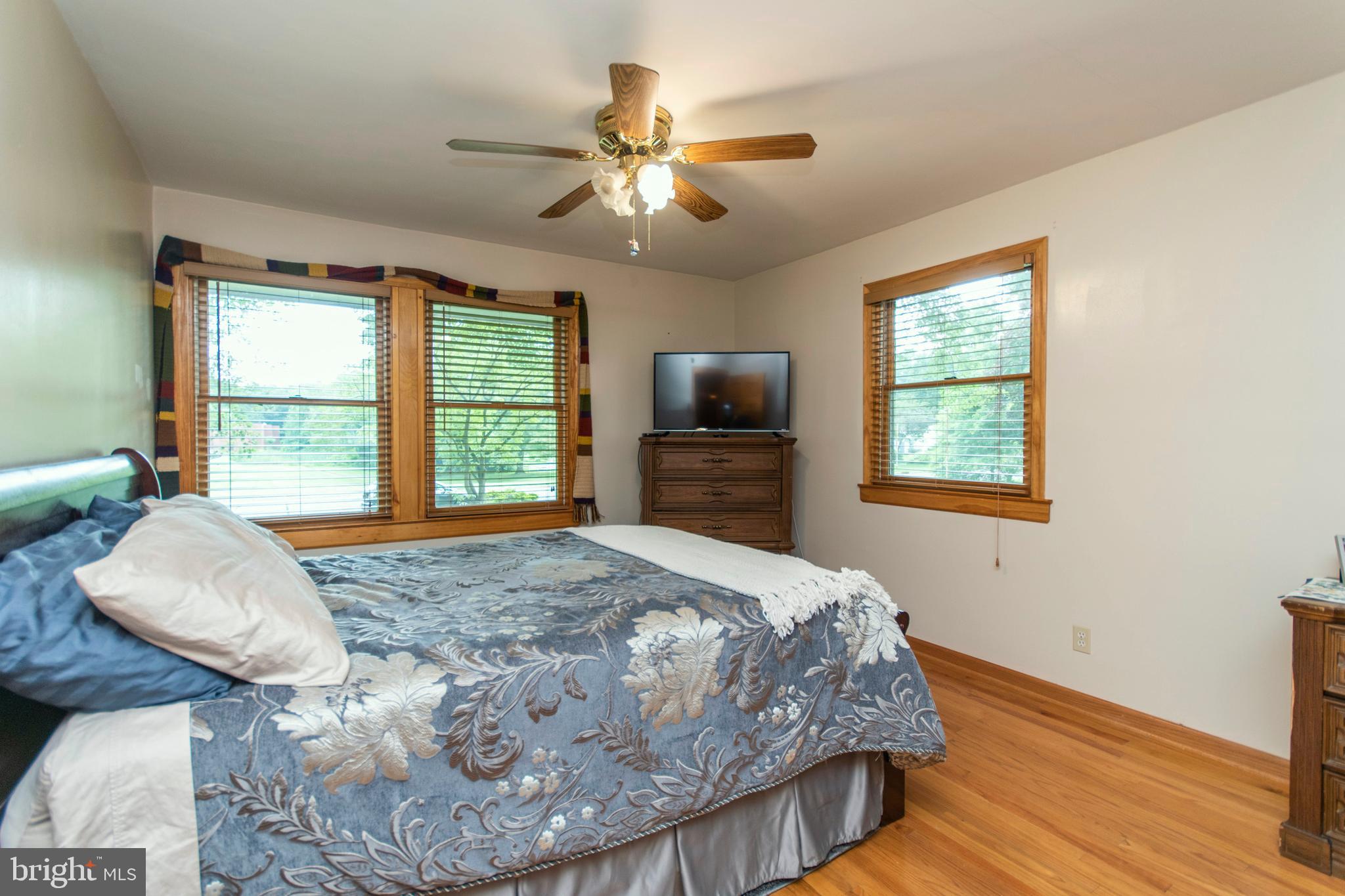 114 Sunset Road Burlington, NJ 08016 - Photo 19 of 40 Gallery Image 19