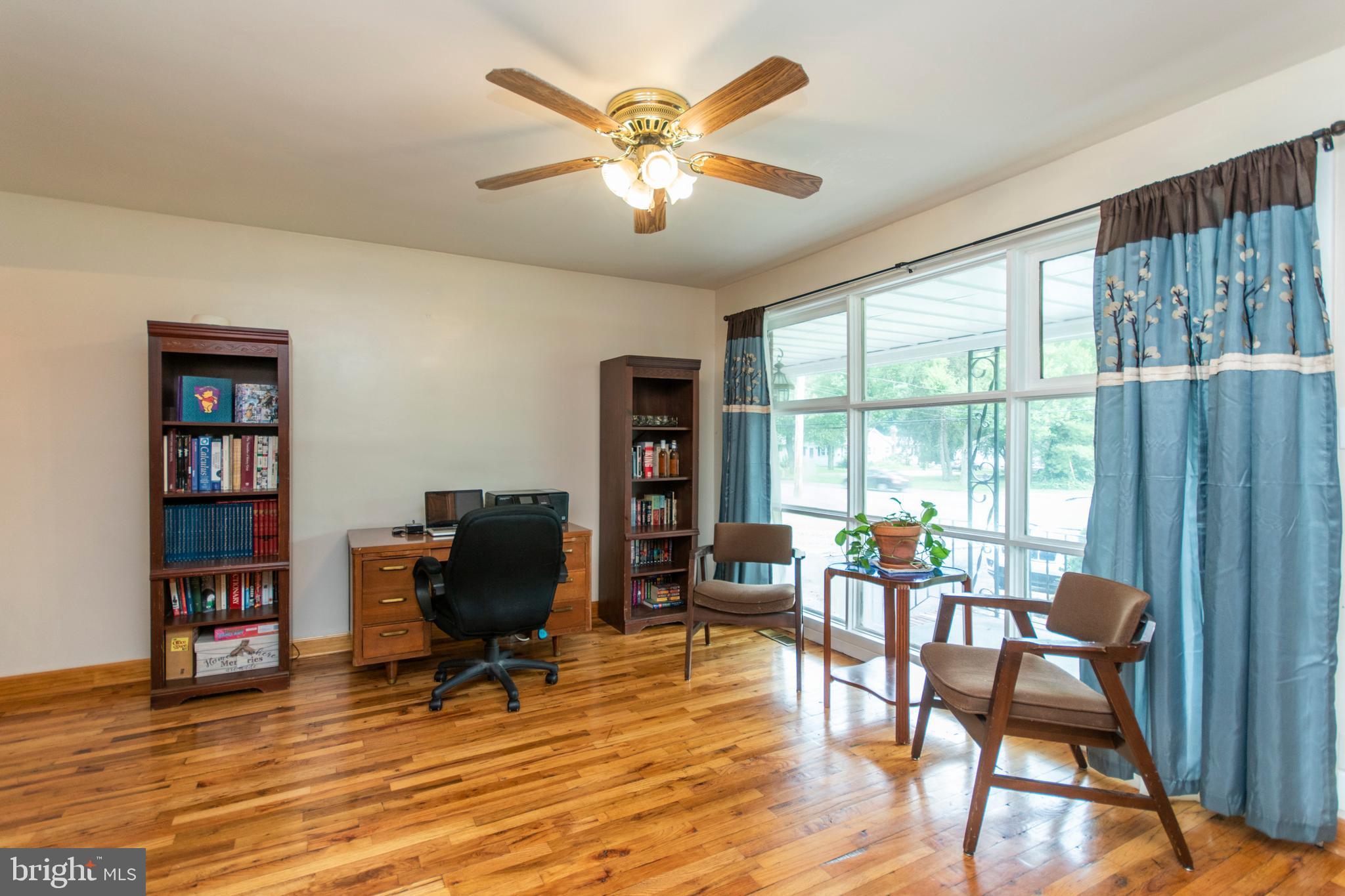 114 Sunset Road Burlington, NJ 08016 - Photo 10 of 40 Gallery Image 10