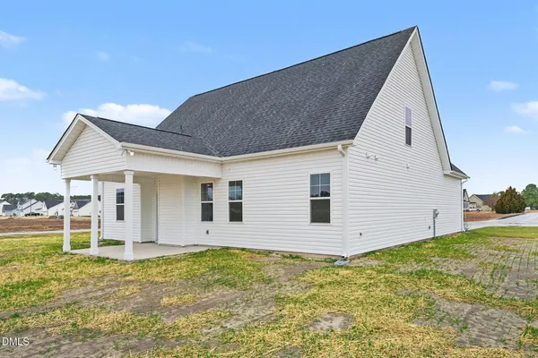 $309,995 | 300 Hudson Vlg Drive, Unit (LOT 22), La Grange, NC 28551