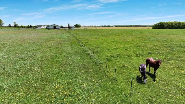 $665,000 | 392 27th Street, New Auburn, WI 54757