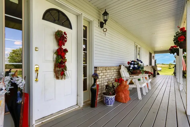 $665,000 | 392 27th Street, New Auburn, WI 54757