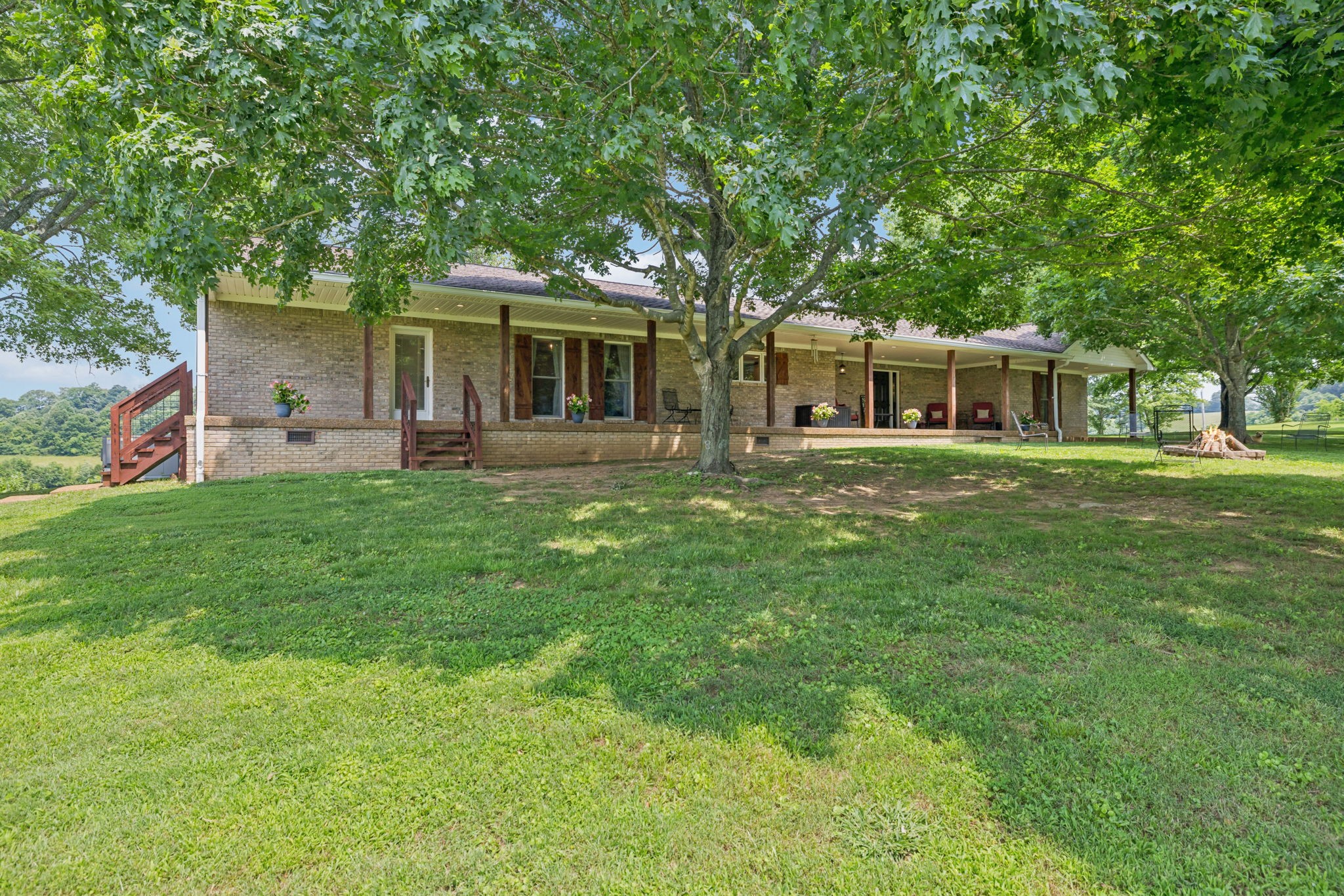 2797 Lewis Road Santa Fe, TN 38482 - Photo 2 of 92 front view of a house with a yard
