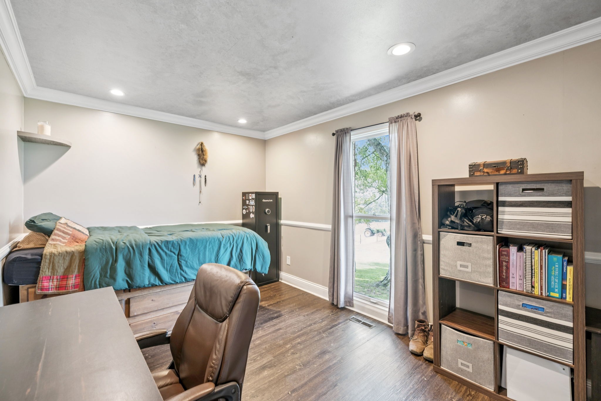 2797 Lewis Road Santa Fe, TN 38482 - Photo 60 of 92 a bedroom with furniture and a book shelf