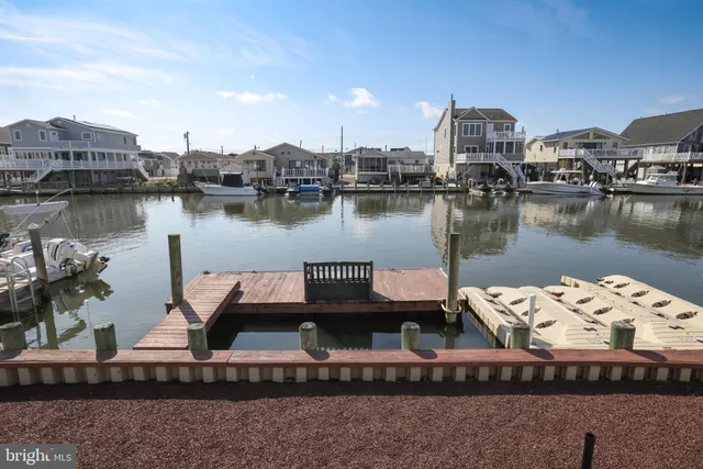 a view of a lake with houses