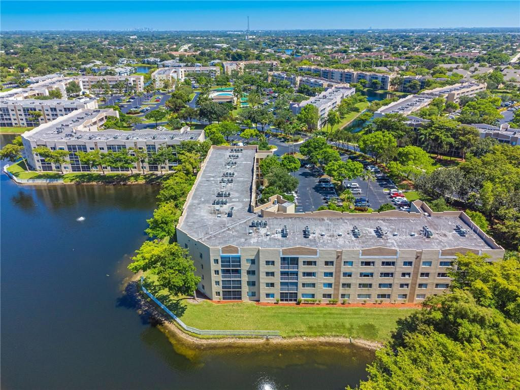 9599 Weldon Circle, Unit A308 Fort Lauderdale, FL 33321 - Photo 31 of 40 Photo 31