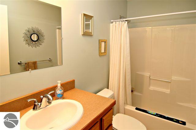 1764 Round Lake Road Interlochen, MI 49643 - Photo 11 of 14 1732911-10.JPG