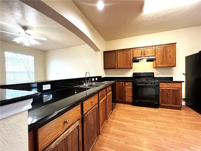 $1,850 | 902 Eagle Avenue, College Station, TX 77845