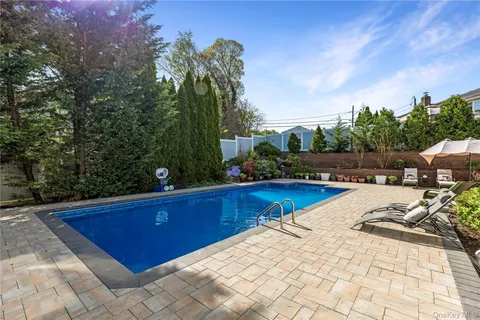 $950,000 | 27 Cypress Drive, Kings Park, NY 11754