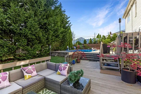 $950,000 | 27 Cypress Drive, Kings Park, NY 11754