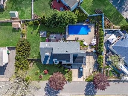 $950,000 | 27 Cypress Drive, Kings Park, NY 11754