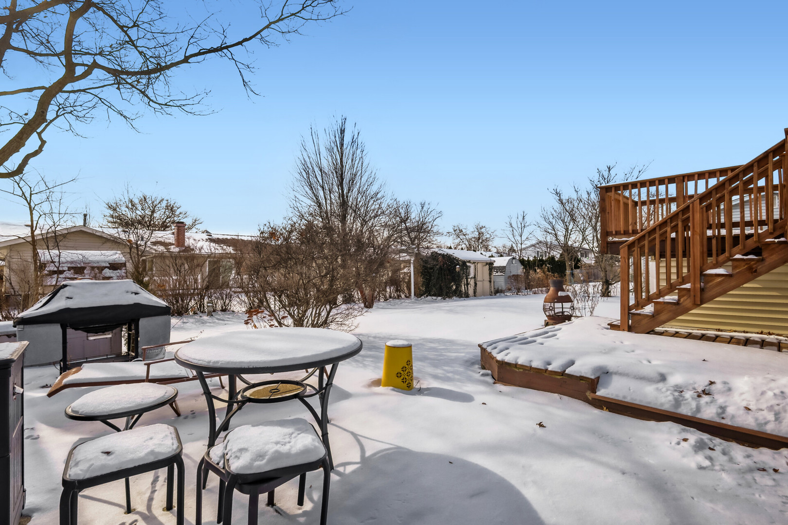 295 Brighton Road Elk Grove Village, IL 60007 - Photo 25 of 26 a view of a patio with swimming pool
