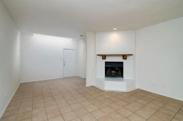 $1,150 | 1417 Weiler Boulevard, Fort Worth, TX 76112