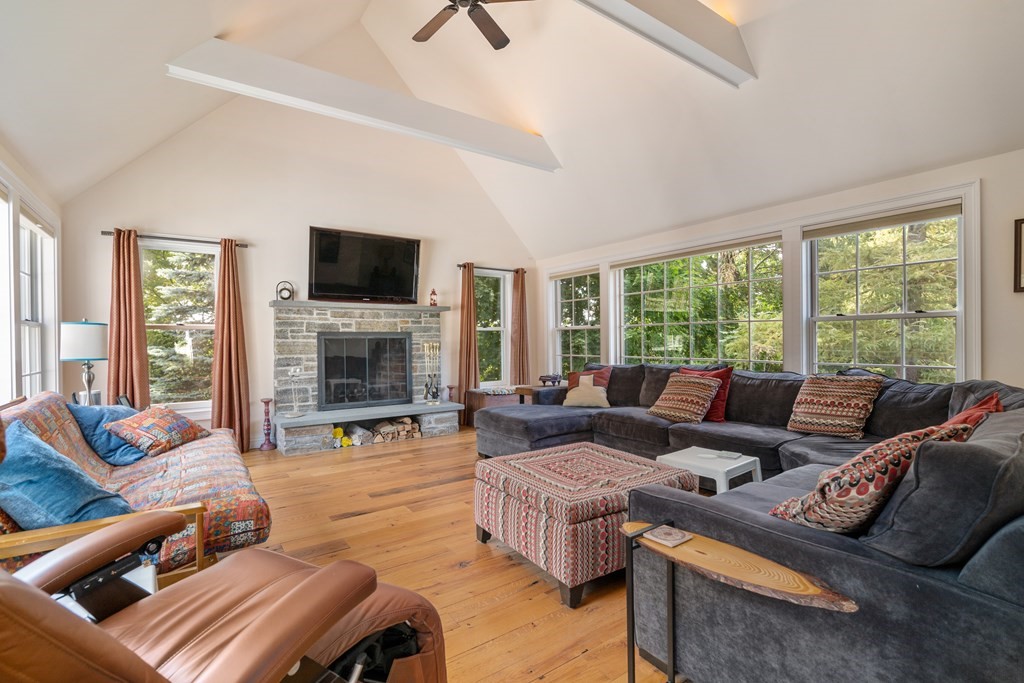 25 Dunster Road Needham, MA 02494 - Photo 11 of 23