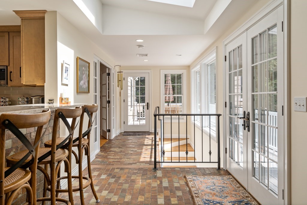 25 Dunster Road Needham, MA 02494 - Photo 13 of 23