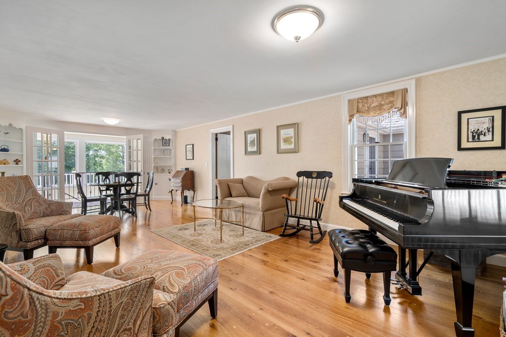 25 Dunster Road Needham, MA 02494 - Photo 14 of 23