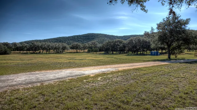 $2,950,000 | 2027 Walter White Ranch Road, Leakey, TX 78873