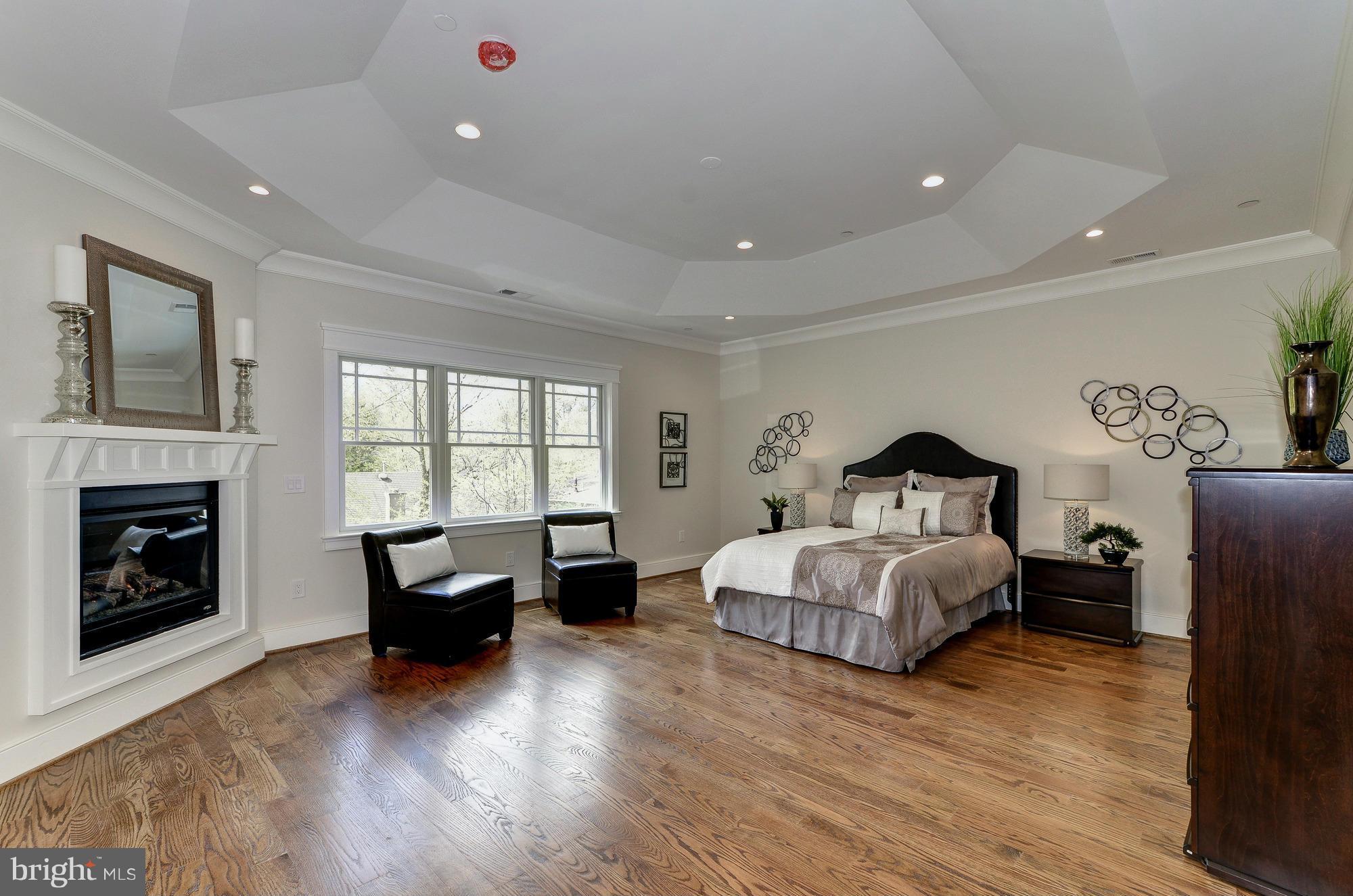 6024 Walhonding Road Bethesda, MD 20816 - Photo 16 of 30 Interior (General)