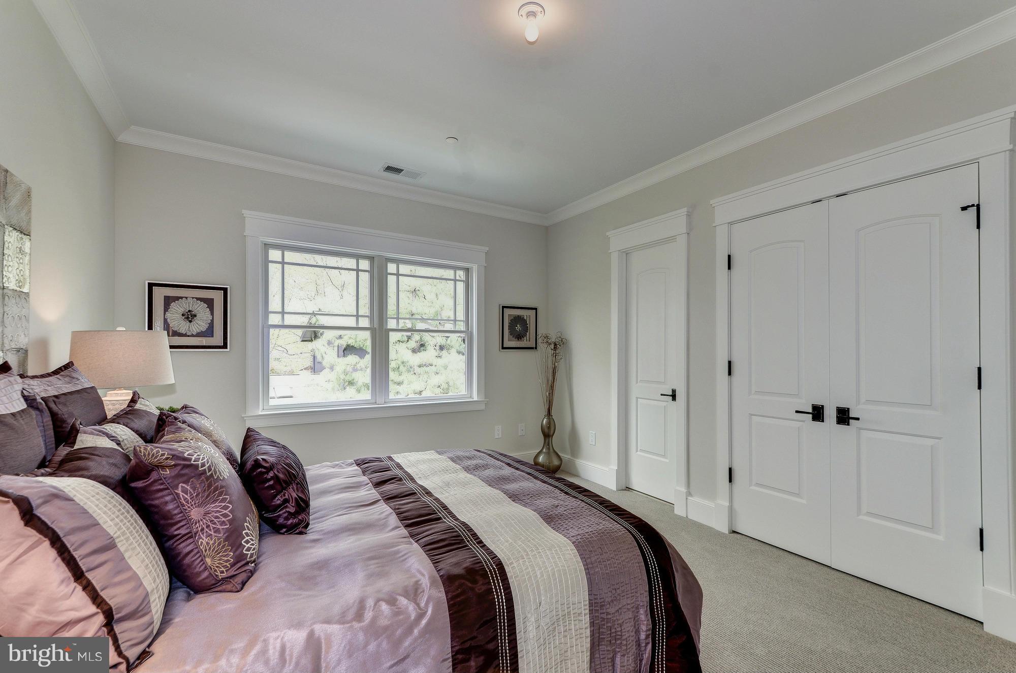 6024 Walhonding Road Bethesda, MD 20816 - Photo 22 of 30 Interior (General)