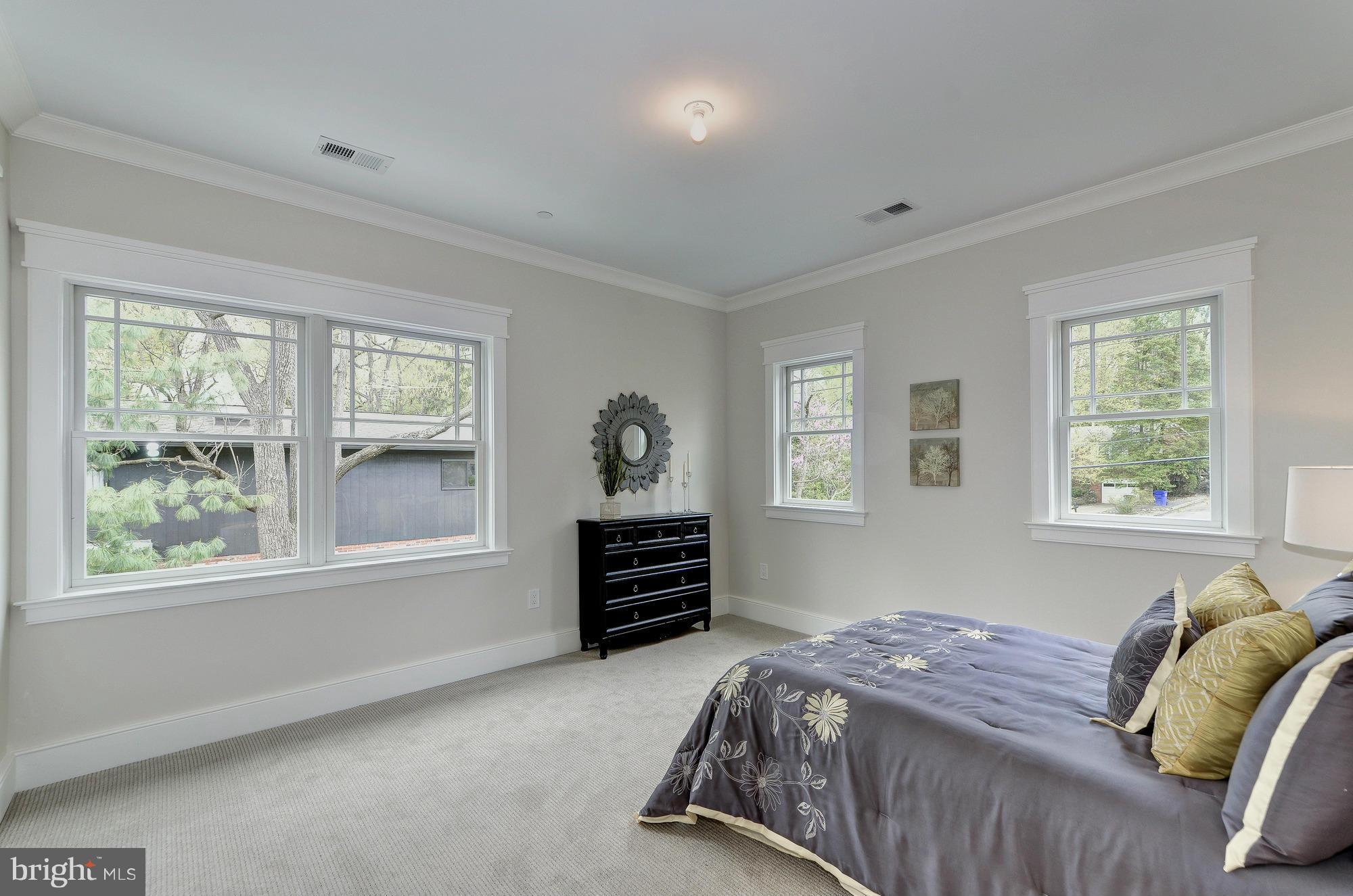 6024 Walhonding Road Bethesda, MD 20816 - Photo 24 of 30 Interior (General)